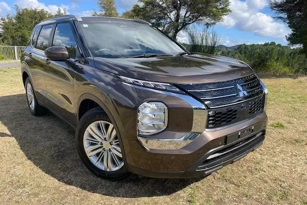 (Cars) - Experience The Road Like Never Before - 英超直播