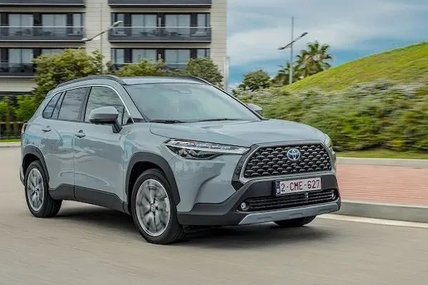 (Cars) - Experience The Road Like Never Before - 英超直播