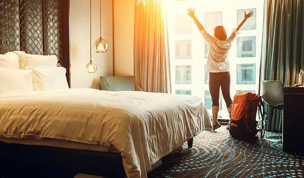 (Hotels) - Elevate Your Stay, Elevate Your Life - 英超直播