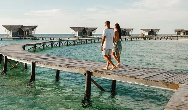 (Resorts) - Discover Your Personal Paradise - 英超直播