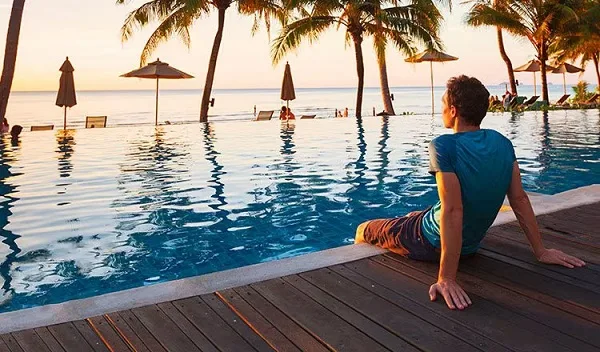 (Resorts) - Discover Your Personal Paradise - 英超直播